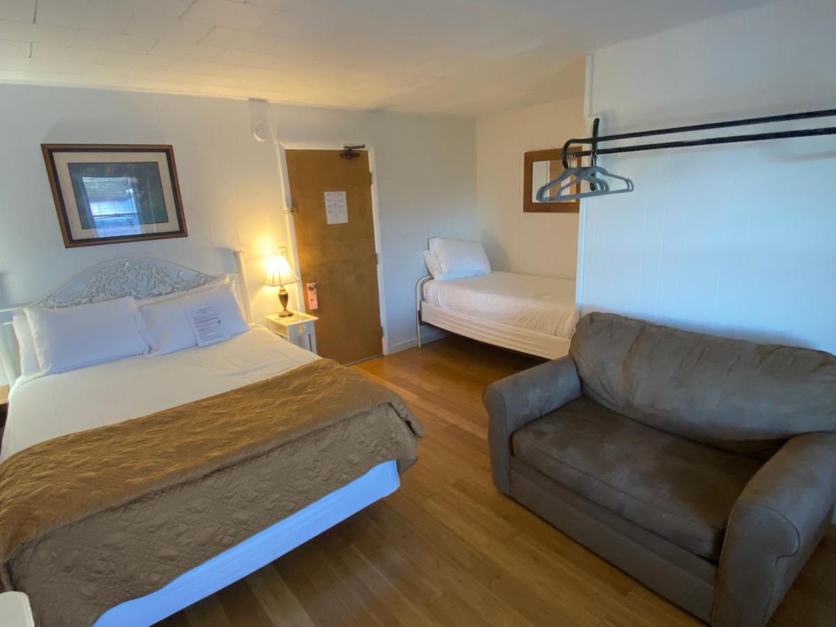 Bromley View Bondville